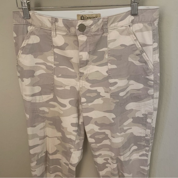 DEMOCRACY “Ab” Technology Camo Stretch Joggers Jeans Denim Size 10 - Picture 12 of 12